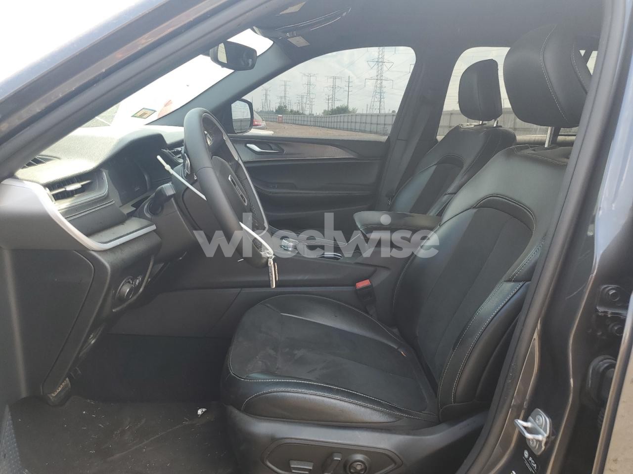 Photo 7 of 2024 JEEP GRAND CHEROKEE LAREDO (VIN 1C4RJHAGXR8591693)