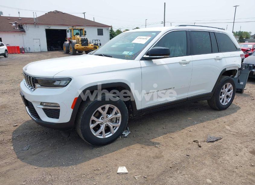 Photo 2 of 2022 Jeep Grand CHEROKEE LIMITED 4X4 (VIN 1C4RJHBG1N8595107)