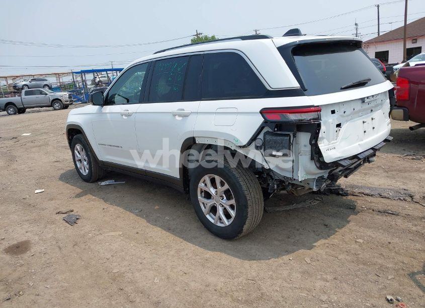 Photo 3 of 2022 Jeep Grand CHEROKEE LIMITED 4X4 (VIN 1C4RJHBG1N8595107)