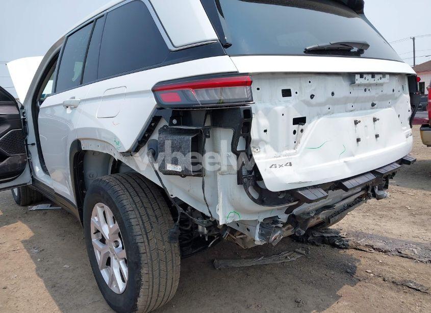 Photo 6 of 2022 Jeep Grand CHEROKEE LIMITED 4X4 (VIN 1C4RJHBG1N8595107)