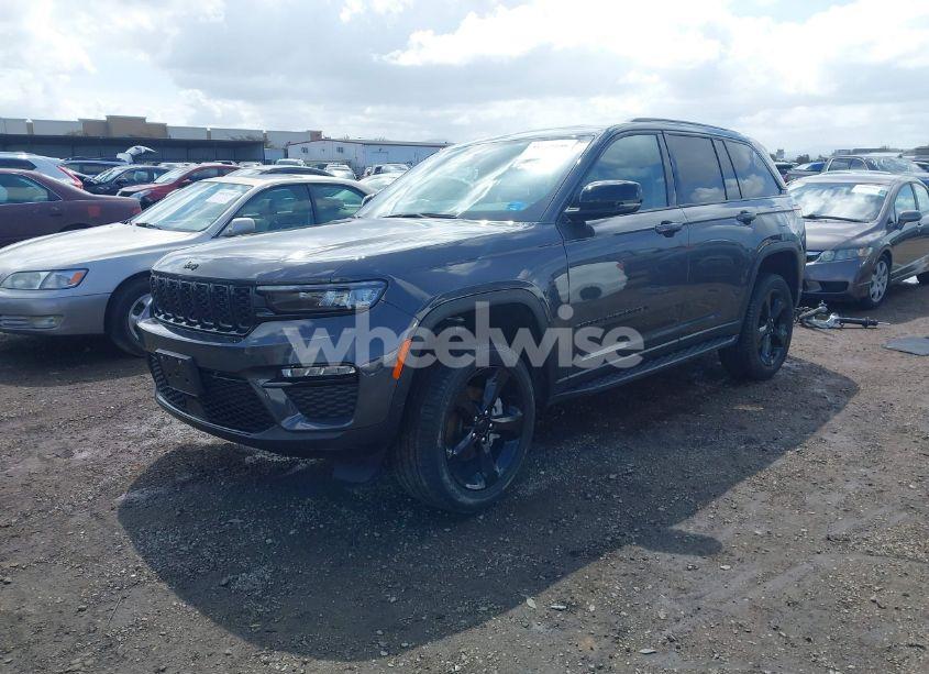 Photo 2 of 2023 Jeep Grand CHEROKEE LIMITED 4X4 (VIN 1C4RJHBG1PC667360)