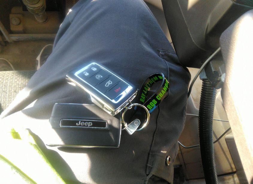 Photo 11 of 2024 Jeep Grand CHEROKEE LIMITED 4X4 (VIN 1C4RJHBG1RC229831)