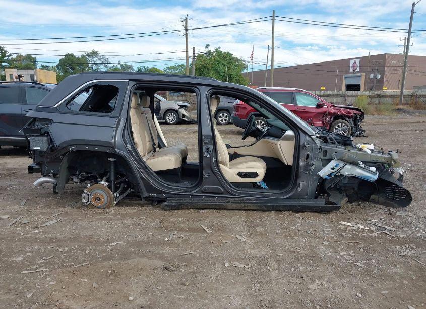 Photo 13 of 2024 Jeep Grand CHEROKEE LIMITED 4X4 (VIN 1C4RJHBG1RC229831)