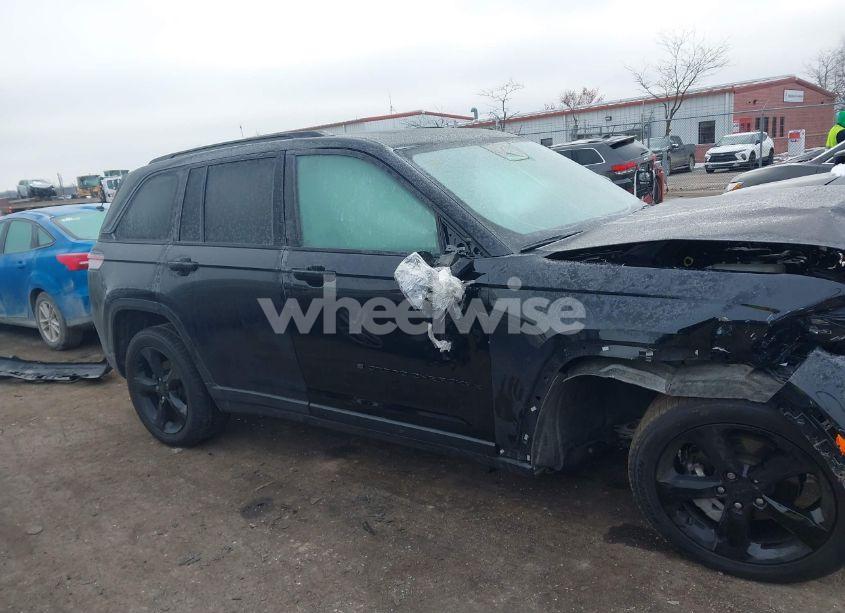 Photo 14 of 2024 Jeep Grand CHEROKEE LIMITED 4X4 (VIN 1C4RJHBG1RC679138)