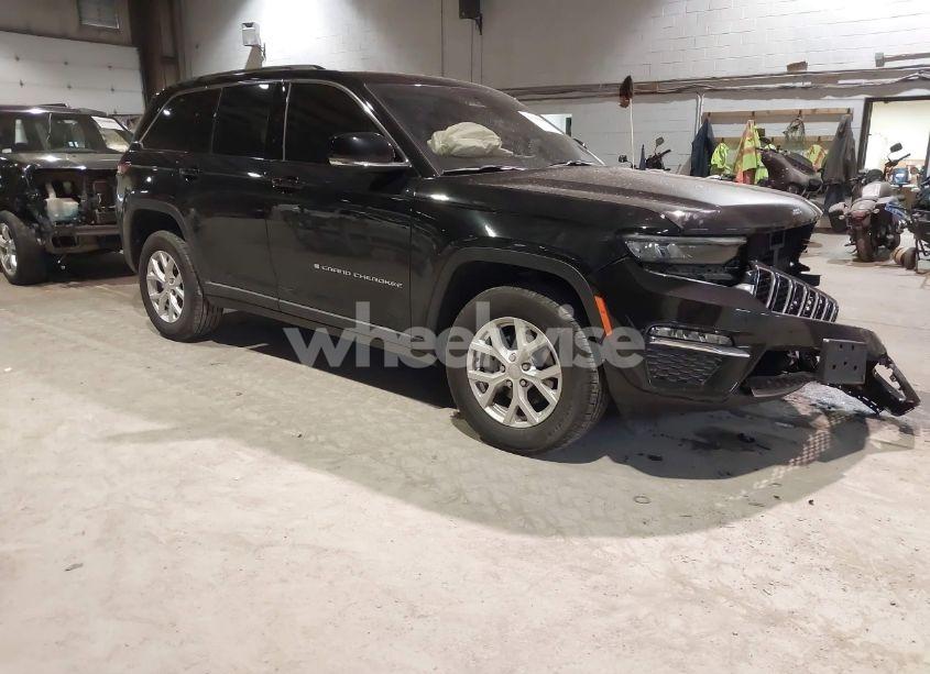 2023 Jeep Grand CHEROKEE LIMITED 4X4 (VIN 1C4RJHBG2PC561869) main photo