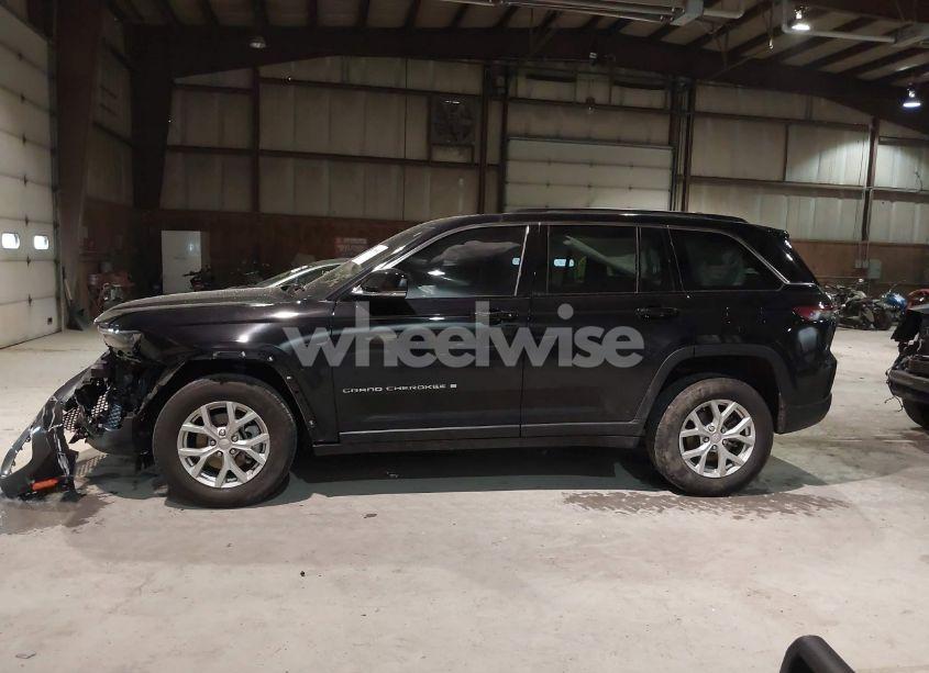 Photo 14 of 2023 Jeep Grand CHEROKEE LIMITED 4X4 (VIN 1C4RJHBG2PC561869)