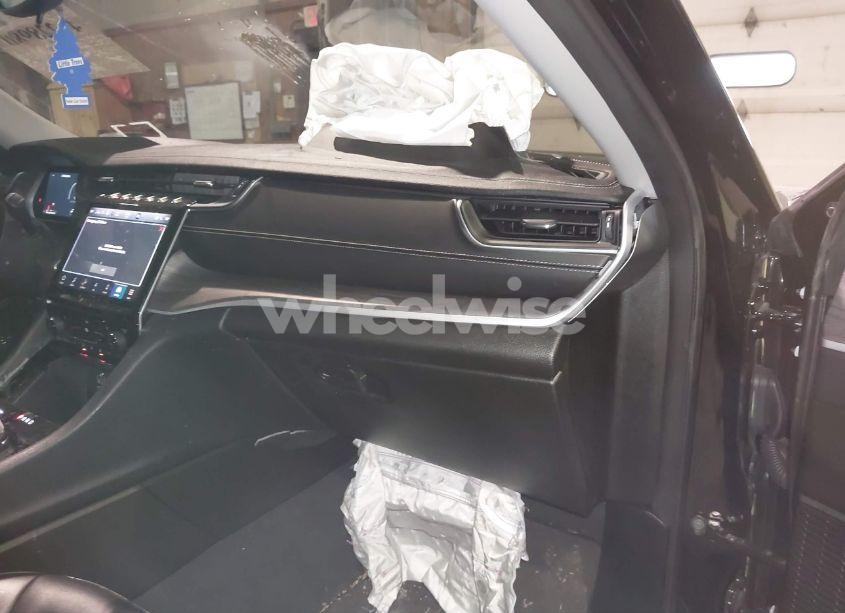 Photo 20 of 2023 Jeep Grand CHEROKEE LIMITED 4X4 (VIN 1C4RJHBG2PC561869)