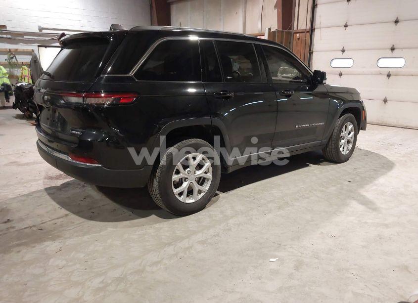 Photo 4 of 2023 Jeep Grand CHEROKEE LIMITED 4X4 (VIN 1C4RJHBG2PC561869)