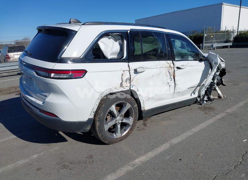 Photo 4 of 2023 Jeep Grand CHEROKEE LIMITED 4X4 (VIN 1C4RJHBG2PC566246)