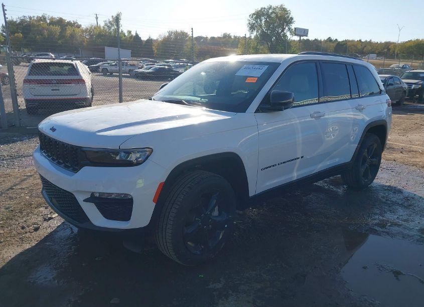 Photo 2 of 2024 Jeep Grand CHEROKEE LIMITED 4X4 (VIN 1C4RJHBG2RC168246)