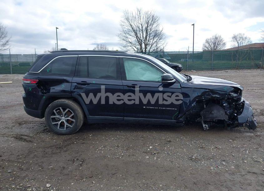 Photo 12 of 2024 Jeep Grand CHEROKEE LIMITED 4X4 (VIN 1C4RJHBG2RC200659)