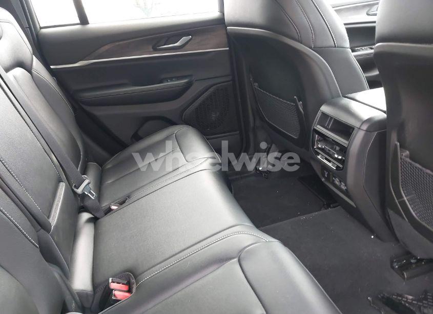 Photo 8 of 2024 Jeep Grand CHEROKEE LIMITED 4X4 (VIN 1C4RJHBG2RC200659)