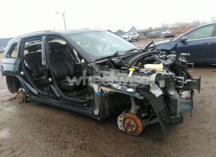 2022 Jeep Grand CHEROKEE LIMITED 4X4 (VIN 1C4RJHBG3N8610674) main photo