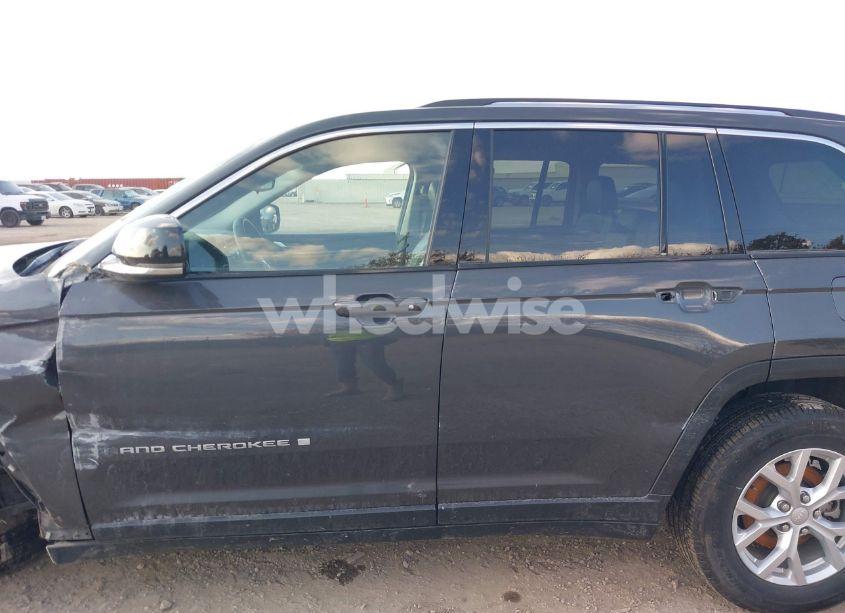 Photo 13 of 2023 Jeep Grand CHEROKEE LIMITED 4X4 (VIN 1C4RJHBG3PC543204)