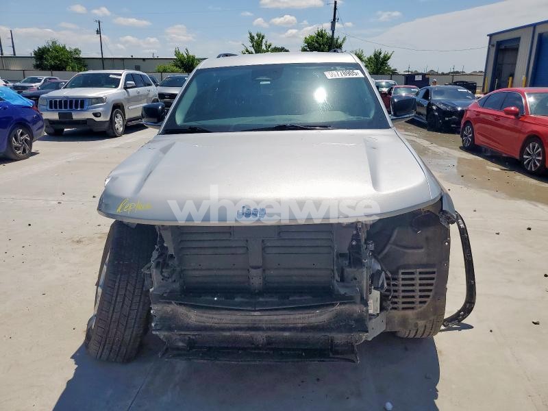 Photo 13 of 2023 JEEP GRAND CHEROKEE LIMITED (VIN 1C4RJHBG4P8765379)