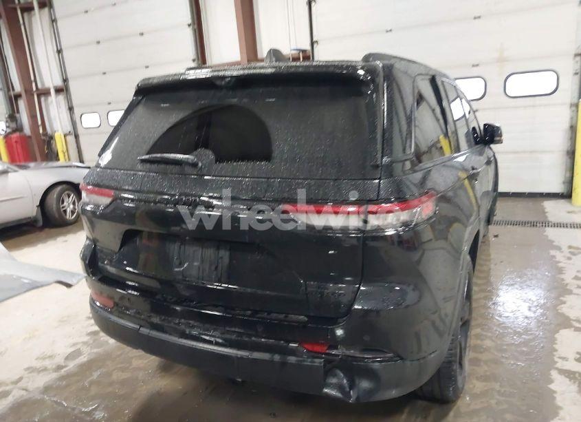 Photo 16 of 2023 Jeep Grand CHEROKEE LIMITED 4X4 (VIN 1C4RJHBG4PC506713)