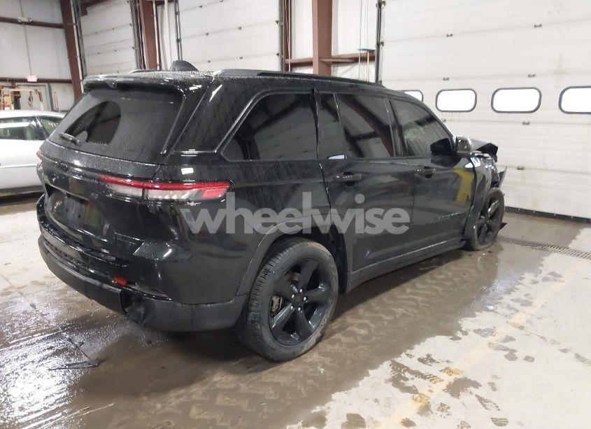 Photo 4 of 2023 Jeep Grand CHEROKEE LIMITED 4X4 (VIN 1C4RJHBG4PC506713)