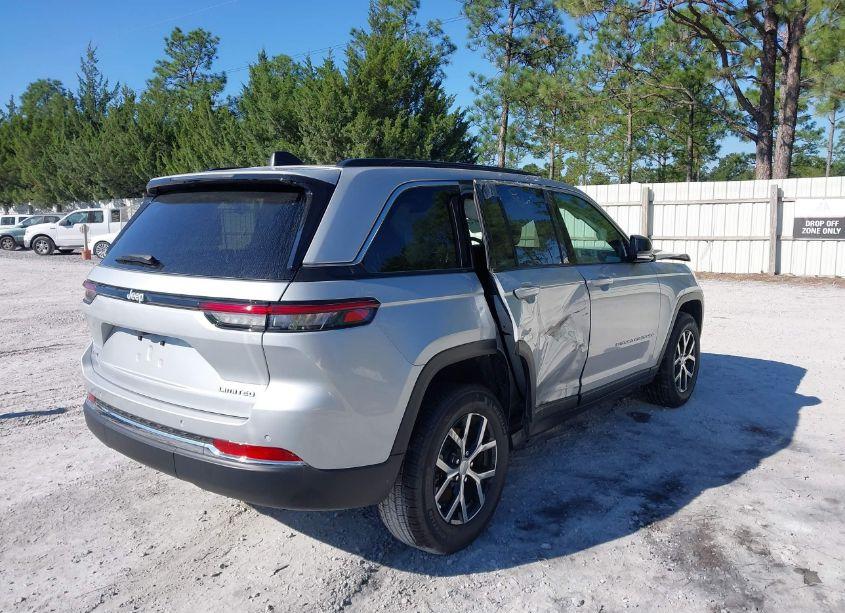 Photo 4 of 2024 Jeep Grand CHEROKEE LIMITED 4X4 (VIN 1C4RJHBG4RC109005)