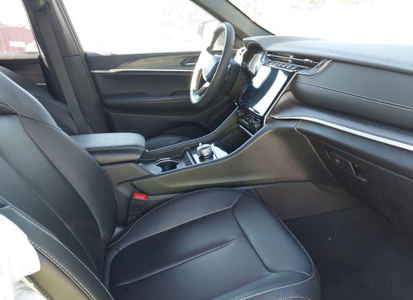 Photo 5 of 2024 Jeep Grand CHEROKEE LIMITED 4X4 (VIN 1C4RJHBG4RC109005)