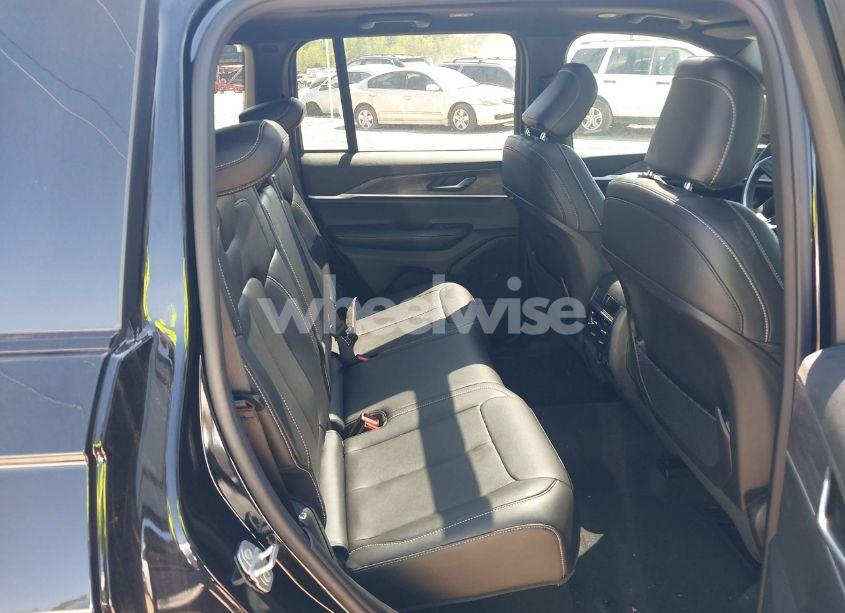 Photo 8 of 2024 Jeep Grand CHEROKEE LIMITED 4X4 (VIN 1C4RJHBG4RC168703)