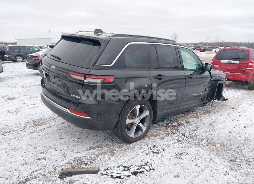 Photo 4 of 2024 Jeep Grand CHEROKEE LIMITED 4X4 (VIN 1C4RJHBG4RC217639)