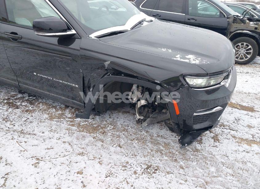 Photo 6 of 2024 Jeep Grand CHEROKEE LIMITED 4X4 (VIN 1C4RJHBG4RC217639)