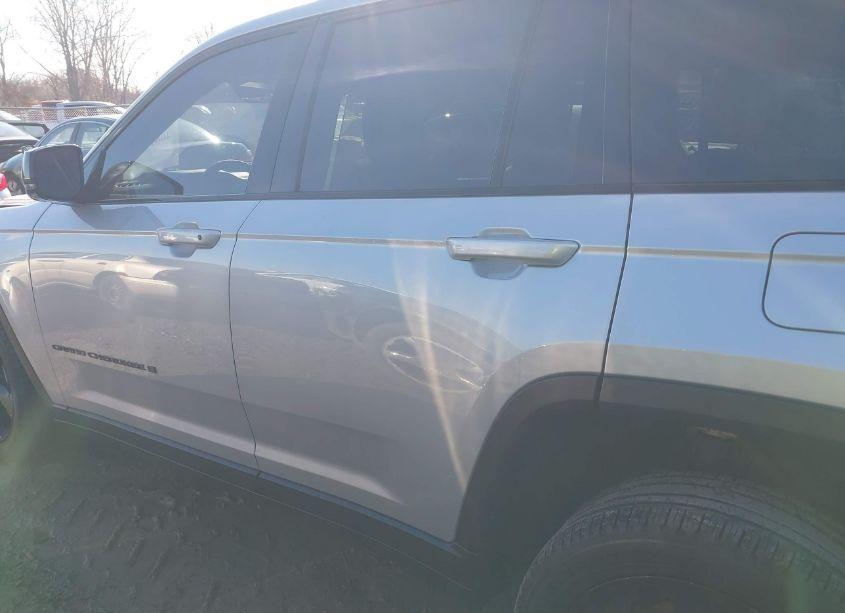 Photo 14 of 2023 Jeep Grand CHEROKEE LIMITED 4X4 (VIN 1C4RJHBG5P8766069)