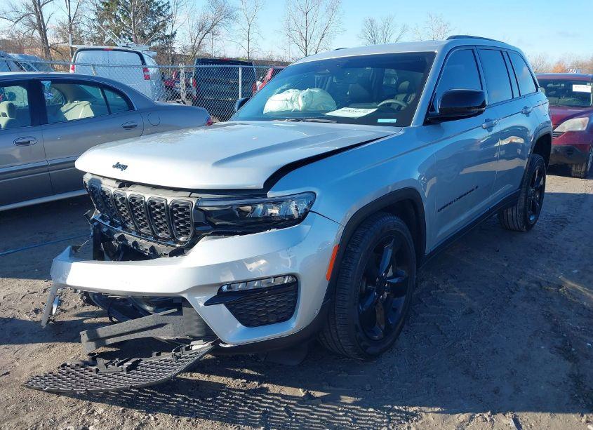 Photo 2 of 2023 Jeep Grand CHEROKEE LIMITED 4X4 (VIN 1C4RJHBG5P8766069)