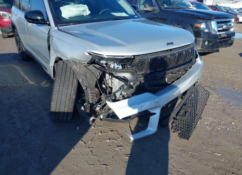 Photo 6 of 2023 Jeep Grand CHEROKEE LIMITED 4X4 (VIN 1C4RJHBG5P8766069)