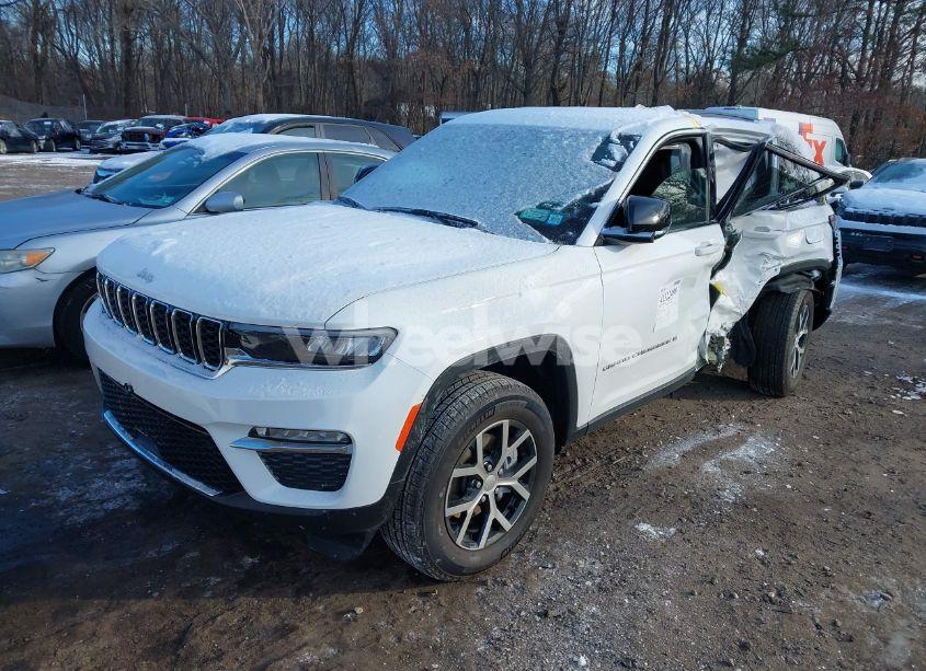 Photo 2 of 2024 Jeep Grand CHEROKEE LIMITED 4X4 (VIN 1C4RJHBG5RC256420)