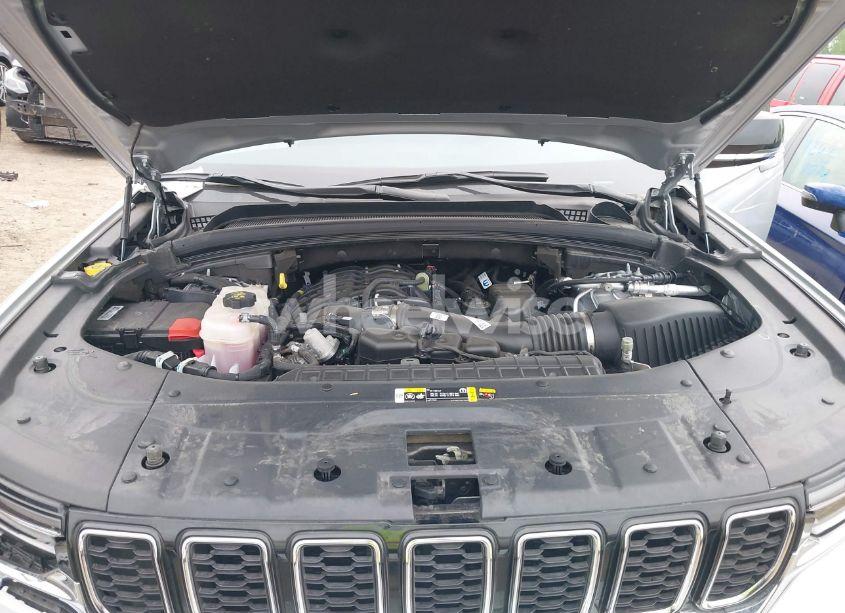 Photo 10 of 2024 Jeep Grand CHEROKEE LIMITED 4X4 (VIN 1C4RJHBG5RC679868)