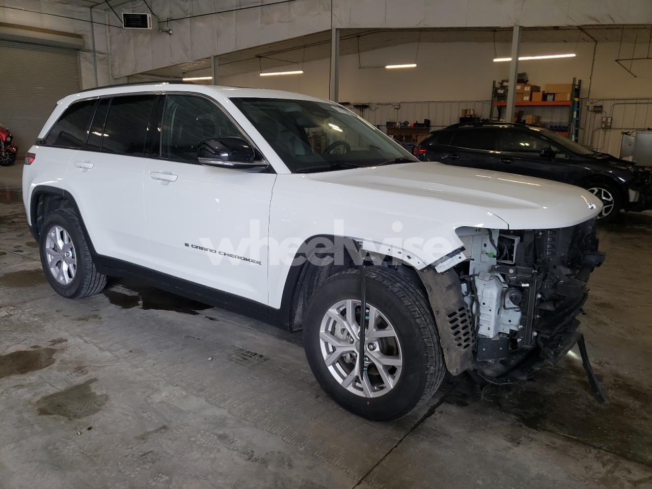 Photo 4 of 2022 JEEP GRAND CHEROKEE LIMITED (VIN 1C4RJHBG6N8586046)