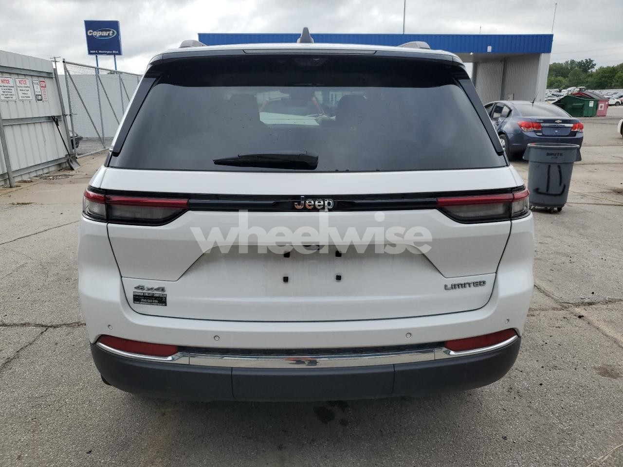 Photo 6 of 2022 JEEP GRAND CHEROKEE LIMITED (VIN 1C4RJHBG6N8618462)
