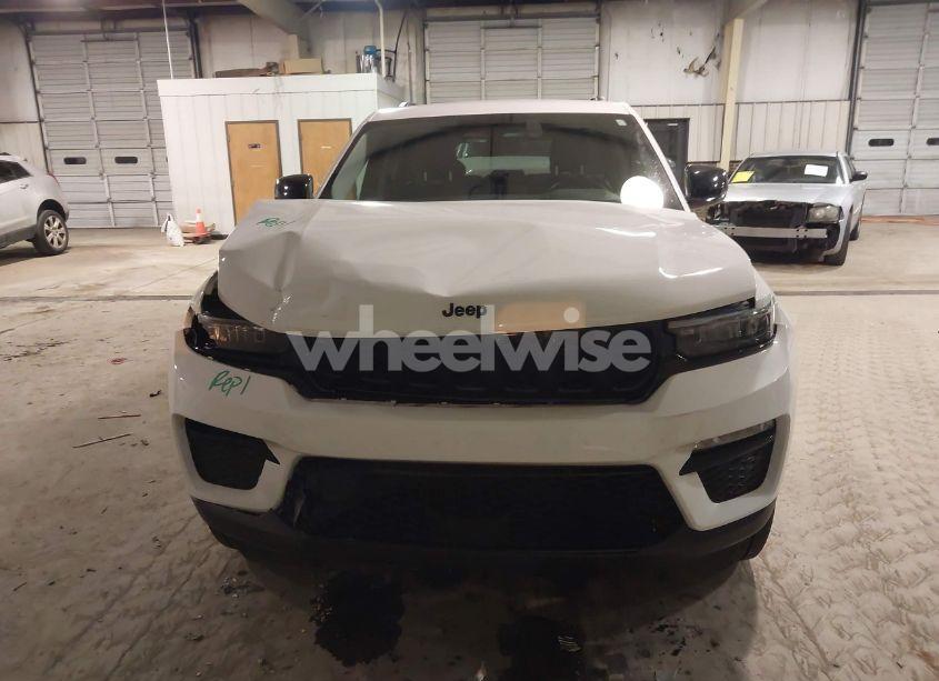 Photo 13 of 2023 Jeep Grand CHEROKEE LIMITED 4X4 (VIN 1C4RJHBG6PC505322)