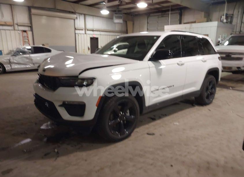 Photo 2 of 2023 Jeep Grand CHEROKEE LIMITED 4X4 (VIN 1C4RJHBG6PC505322)