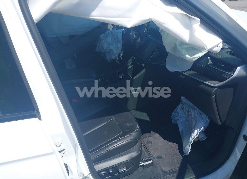 Photo 5 of 2024 Jeep Grand CHEROKEE LIMITED 4X4 (VIN 1C4RJHBG6R8512521)