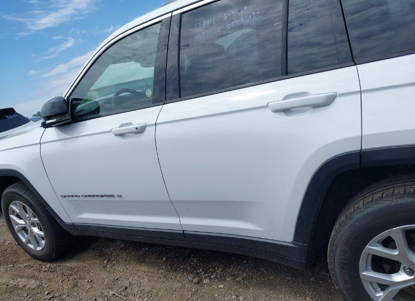 Photo 14 of 2023 Jeep Grand CHEROKEE LIMITED 4X4 (VIN 1C4RJHBG7PC640518)