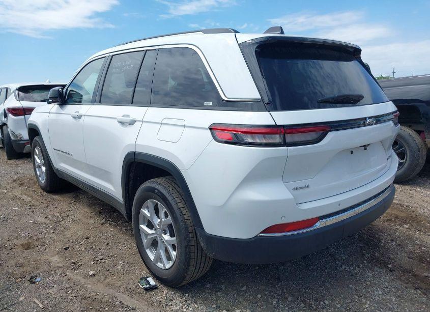 Photo 3 of 2023 Jeep Grand CHEROKEE LIMITED 4X4 (VIN 1C4RJHBG7PC640518)