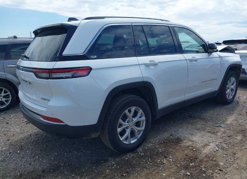 Photo 4 of 2023 Jeep Grand CHEROKEE LIMITED 4X4 (VIN 1C4RJHBG7PC640518)