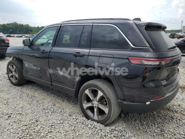 Photo 11 of 2024 JEEP GRAND CHEROKEE LIMITED (VIN 1C4RJHBG7RC103456)
