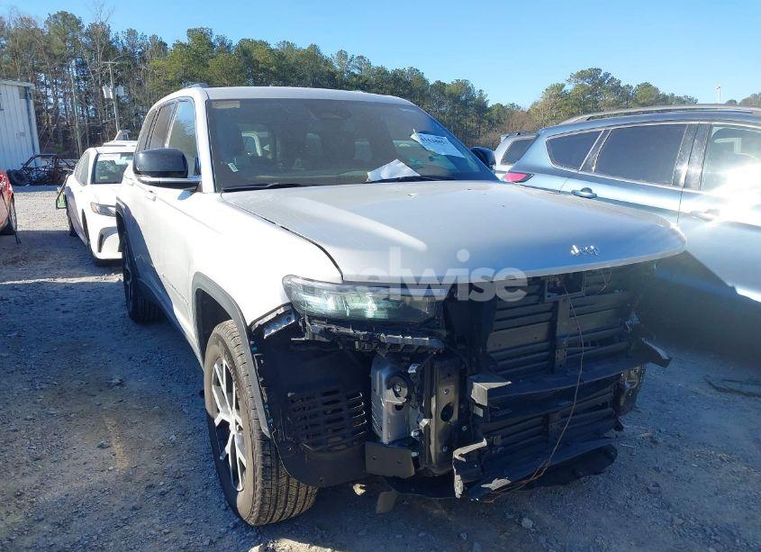 2024 Jeep Grand CHEROKEE LIMITED 4X4 (VIN 1C4RJHBG7RC109032) main photo