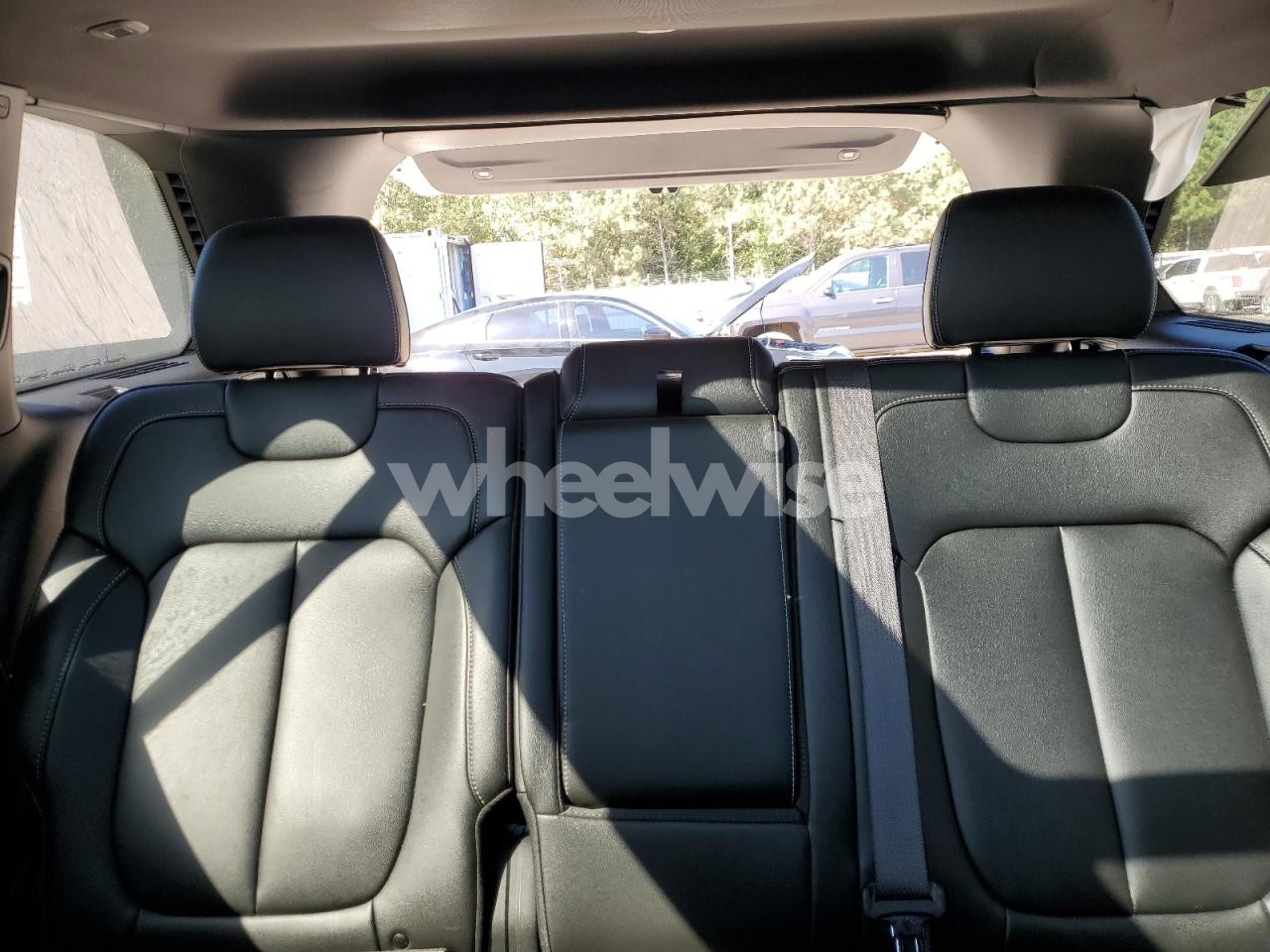 Photo 10 of 2025 JEEP GRAND CHEROKEE LIMITED (VIN 1C4RJHBG7SC268378)