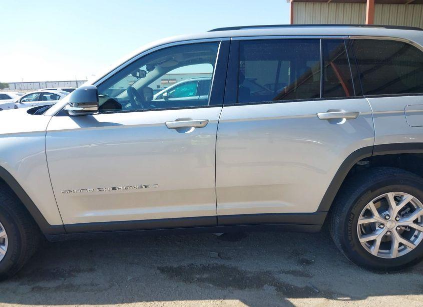 Photo 15 of 2022 Jeep Grand CHEROKEE LIMITED 4X4 (VIN 1C4RJHBG8N8501787)