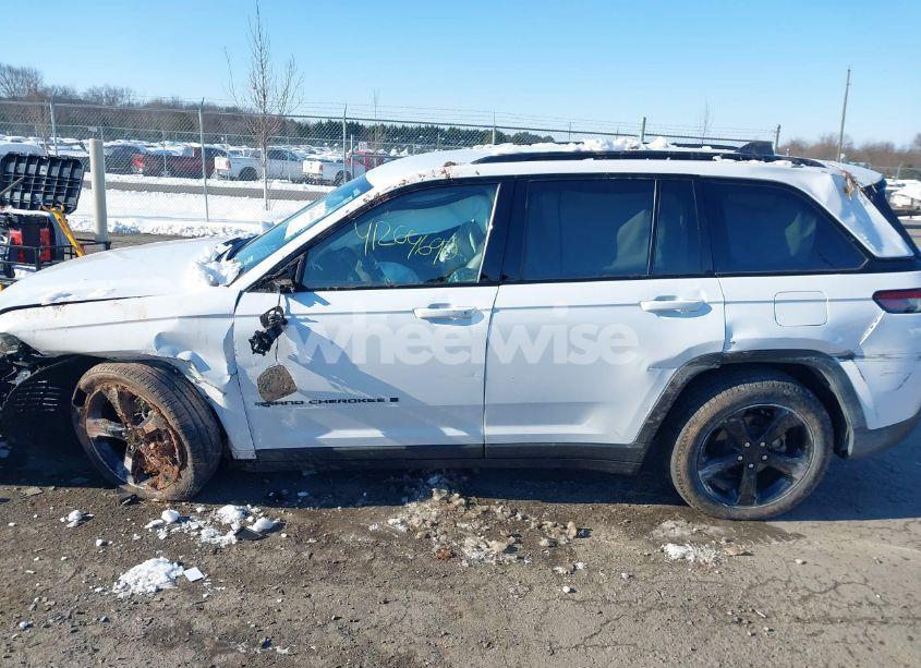 Photo 14 of 2023 Jeep Grand CHEROKEE LIMITED 4X4 (VIN 1C4RJHBG8PC578806)