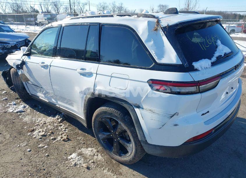 Photo 3 of 2023 Jeep Grand CHEROKEE LIMITED 4X4 (VIN 1C4RJHBG8PC578806)