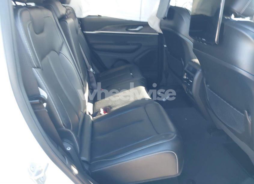 Photo 8 of 2023 Jeep Grand CHEROKEE LIMITED 4X4 (VIN 1C4RJHBG8PC578806)