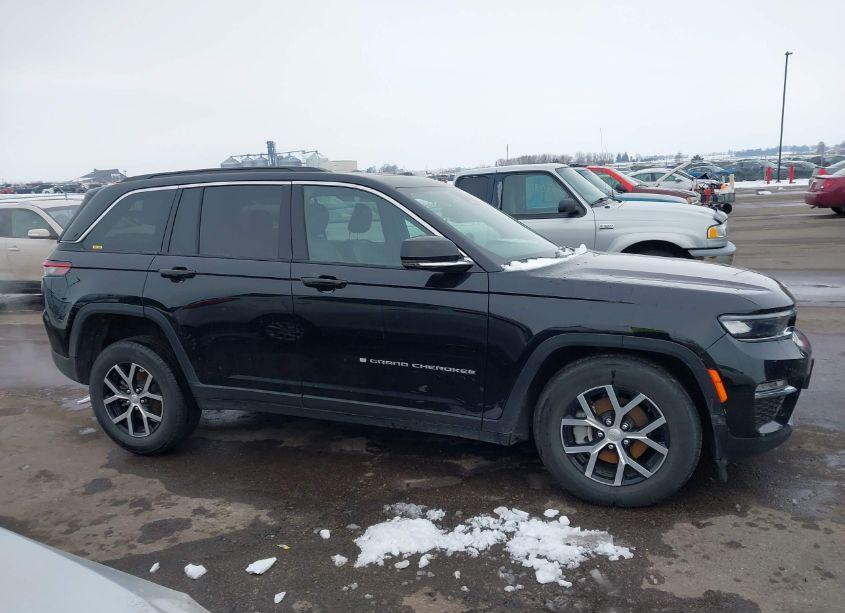 Photo 13 of 2024 Jeep Grand CHEROKEE LIMITED 4X4 (VIN 1C4RJHBG8RC194592)