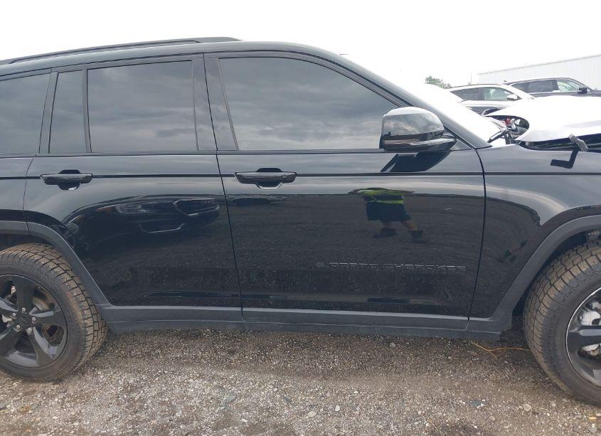 Photo 13 of 2024 Jeep Grand CHEROKEE LIMITED 4X4 (VIN 1C4RJHBG8RC680366)