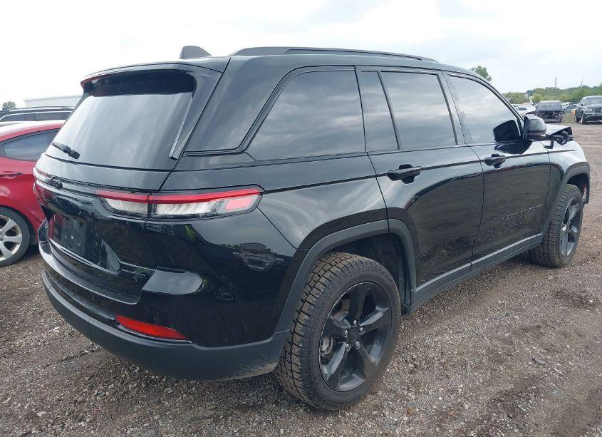 Photo 4 of 2024 Jeep Grand CHEROKEE LIMITED 4X4 (VIN 1C4RJHBG8RC680366)