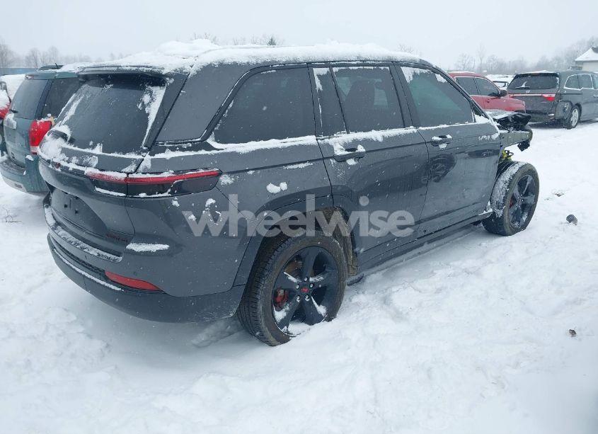 Photo 4 of 2024 Jeep Grand CHEROKEE LIMITED 4X4 (VIN 1C4RJHBG8RC702012)